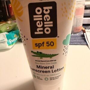 Hello Bello SPF 50 Mineral Sunscreen Lotion